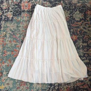 Brandy Melville Izzy White Maxi Skirt